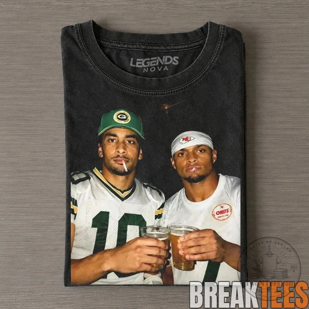 Jordan Love Green Bay Packers and Patrick Mahomes Kansas City Chiefs Drinking T-Shirt