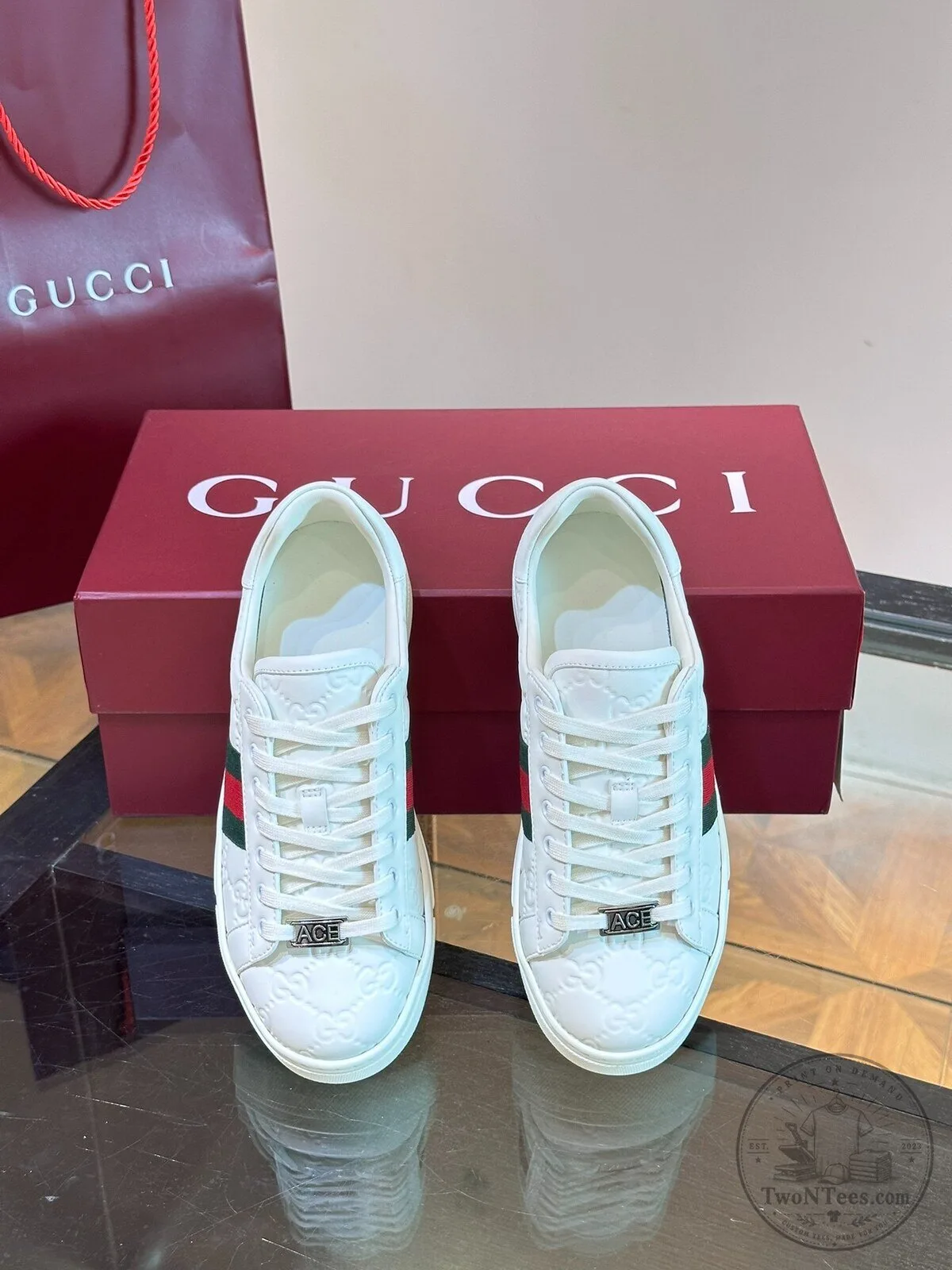 Gucci White Leather Low-Top Sneakers with Web Stripe 6 Gucci White Leather Low-Top Sneakers with Web Stripe