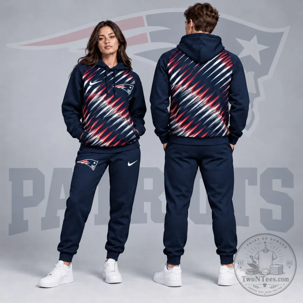 New England Patriots Dynamic Slash Streak Graphic Pullover Hoodie New England Patriots Dynamic Slash Streak Graphic Pullover Hoodie